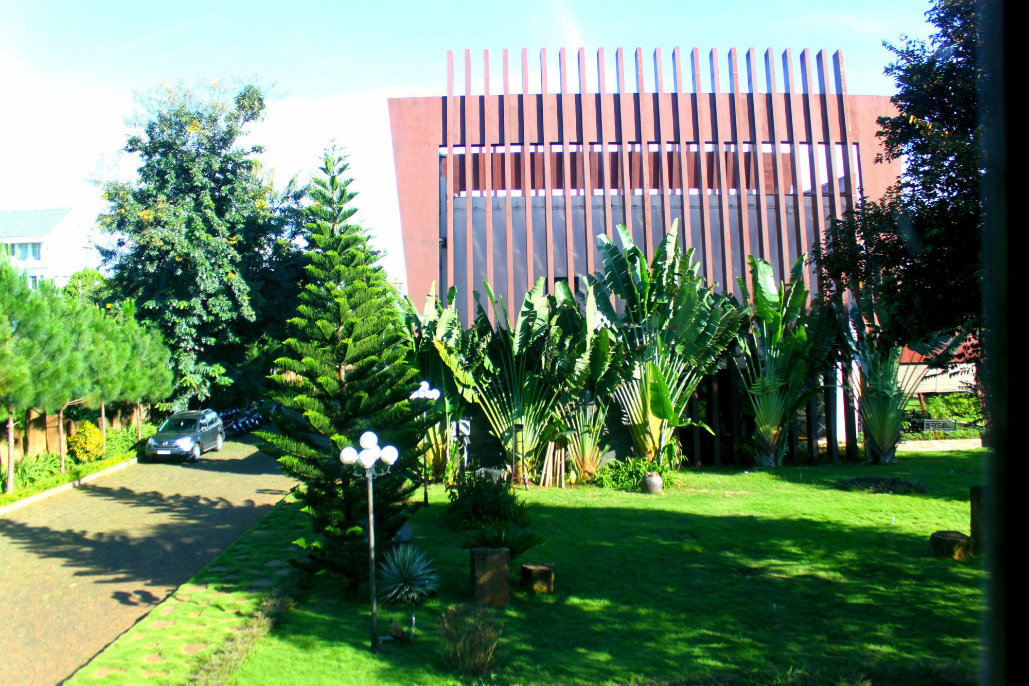 Trung Nguyen Coffee Resort Buon Ma Thuot Exterior photo